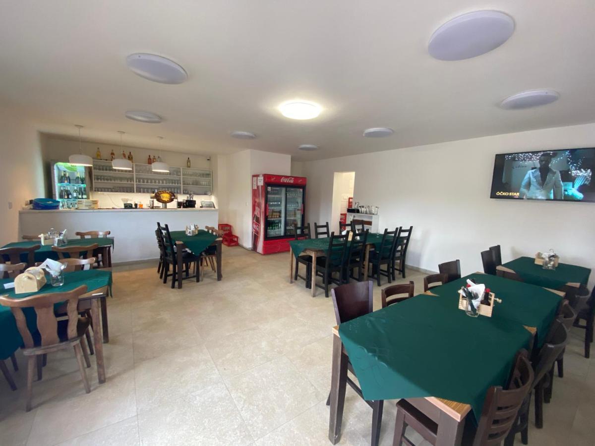 Chaty A Apartmany Hracholusky Kemp Kosatka Pnovany Екстер'єр фото