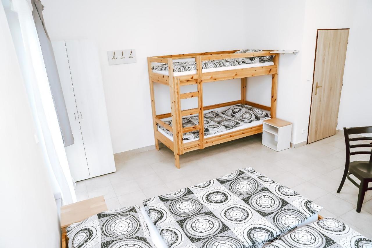 Chaty A Apartmany Hracholusky Kemp Kosatka Pnovany Екстер'єр фото