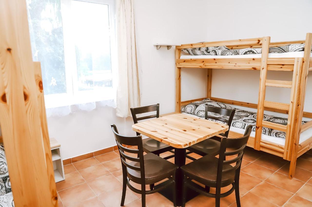 Chaty A Apartmany Hracholusky Kemp Kosatka Pnovany Екстер'єр фото