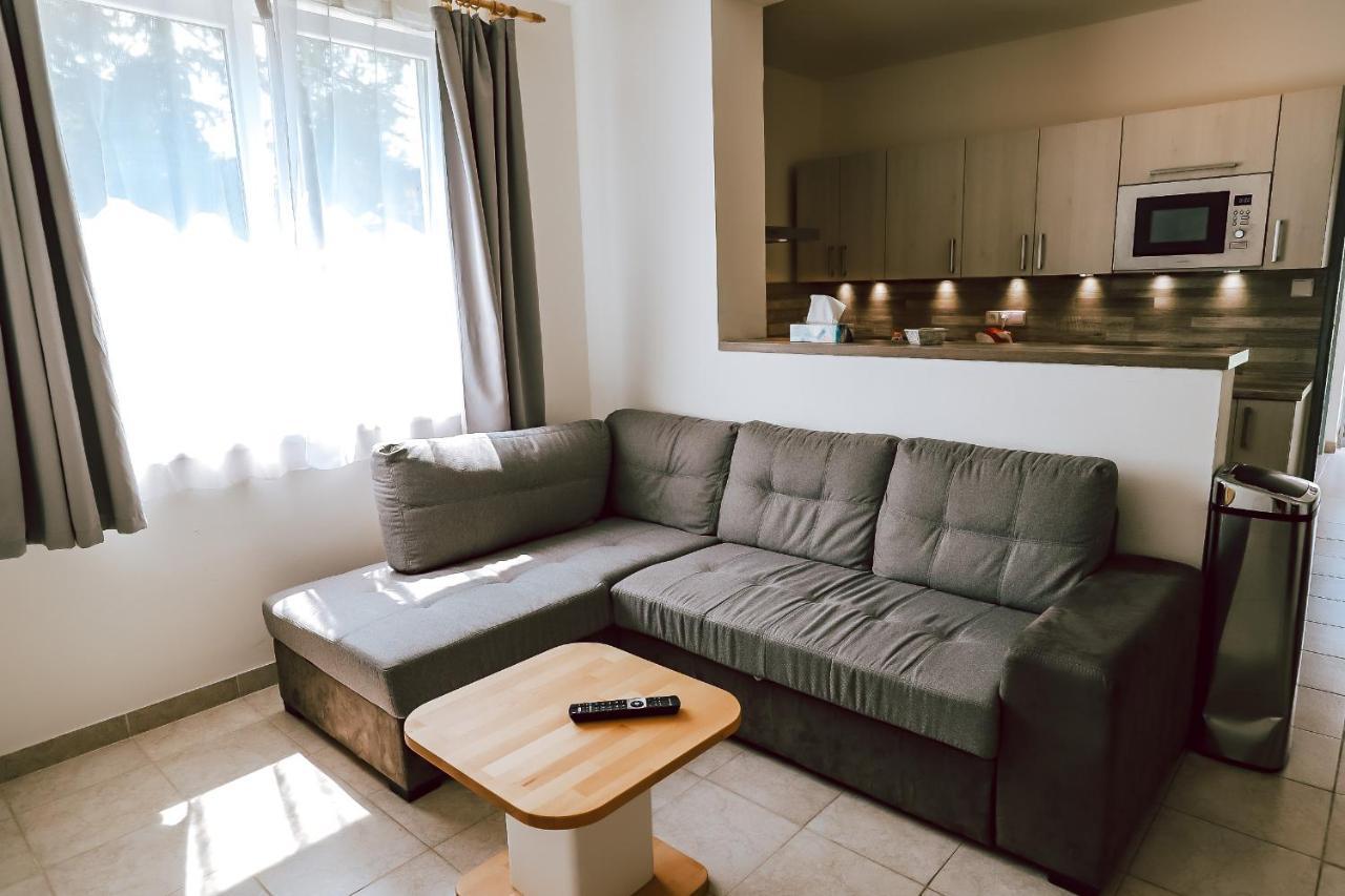 Chaty A Apartmany Hracholusky Kemp Kosatka Pnovany Екстер'єр фото