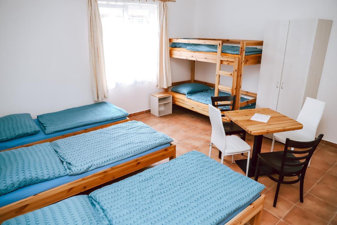 Chaty A Apartmany Hracholusky Kemp Kosatka Pnovany Екстер'єр фото