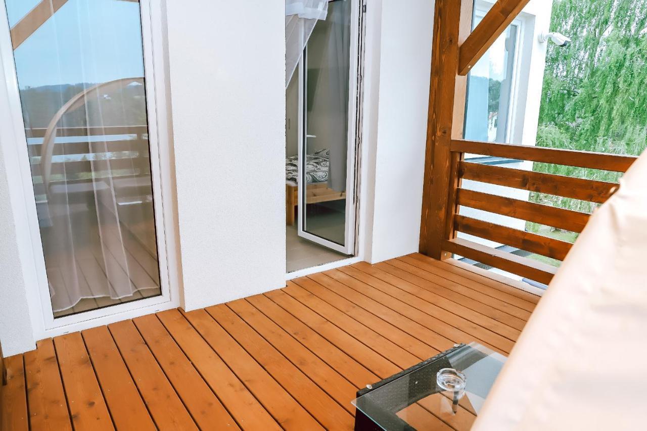 Chaty A Apartmany Hracholusky Kemp Kosatka Pnovany Екстер'єр фото