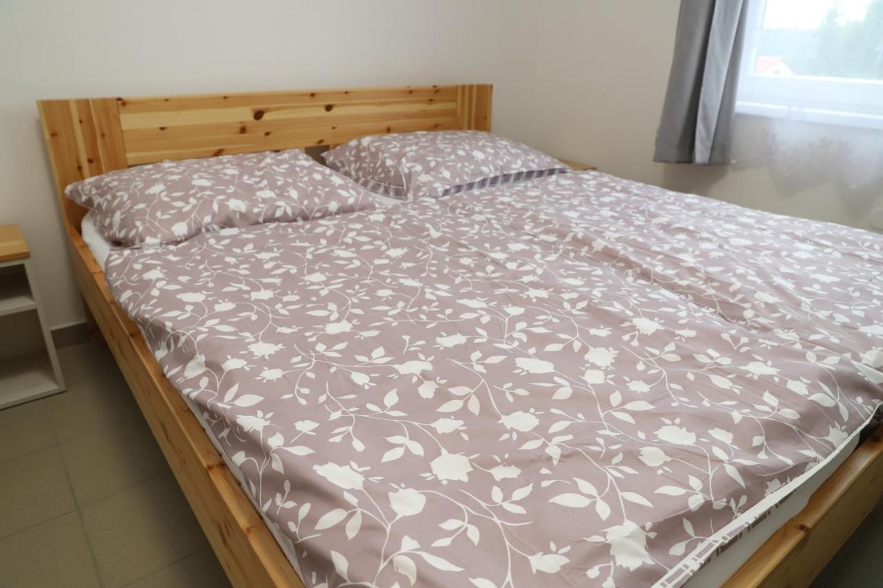 Chaty A Apartmany Hracholusky Kemp Kosatka Pnovany Екстер'єр фото