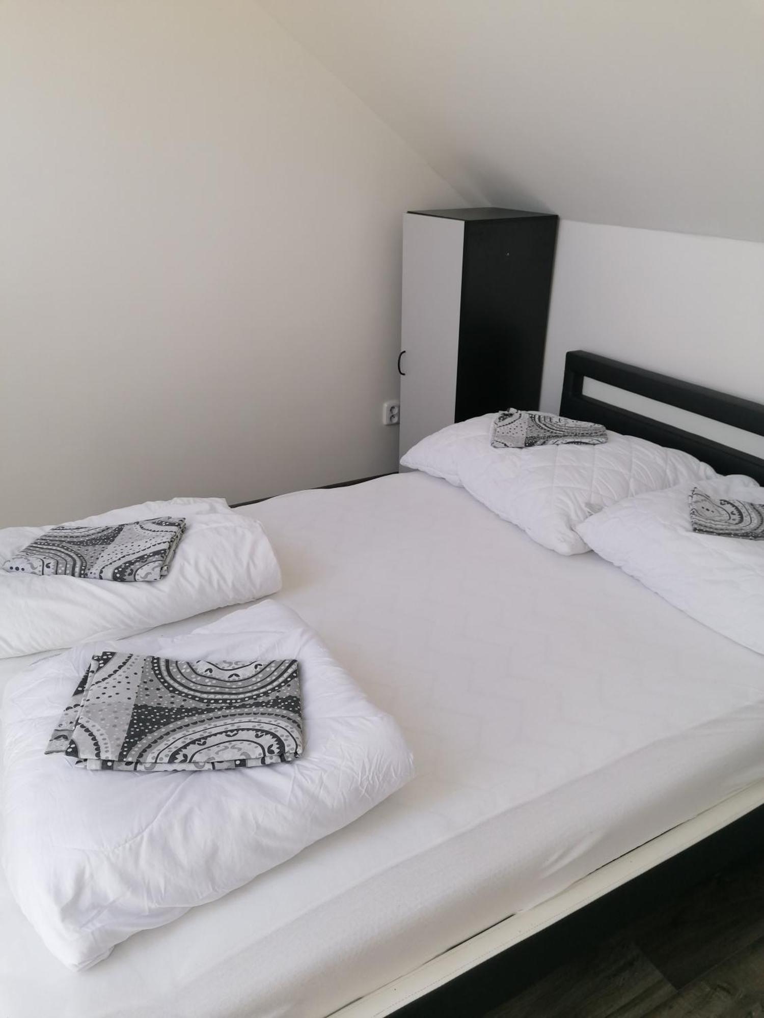 Chaty A Apartmany Hracholusky Kemp Kosatka Pnovany Екстер'єр фото