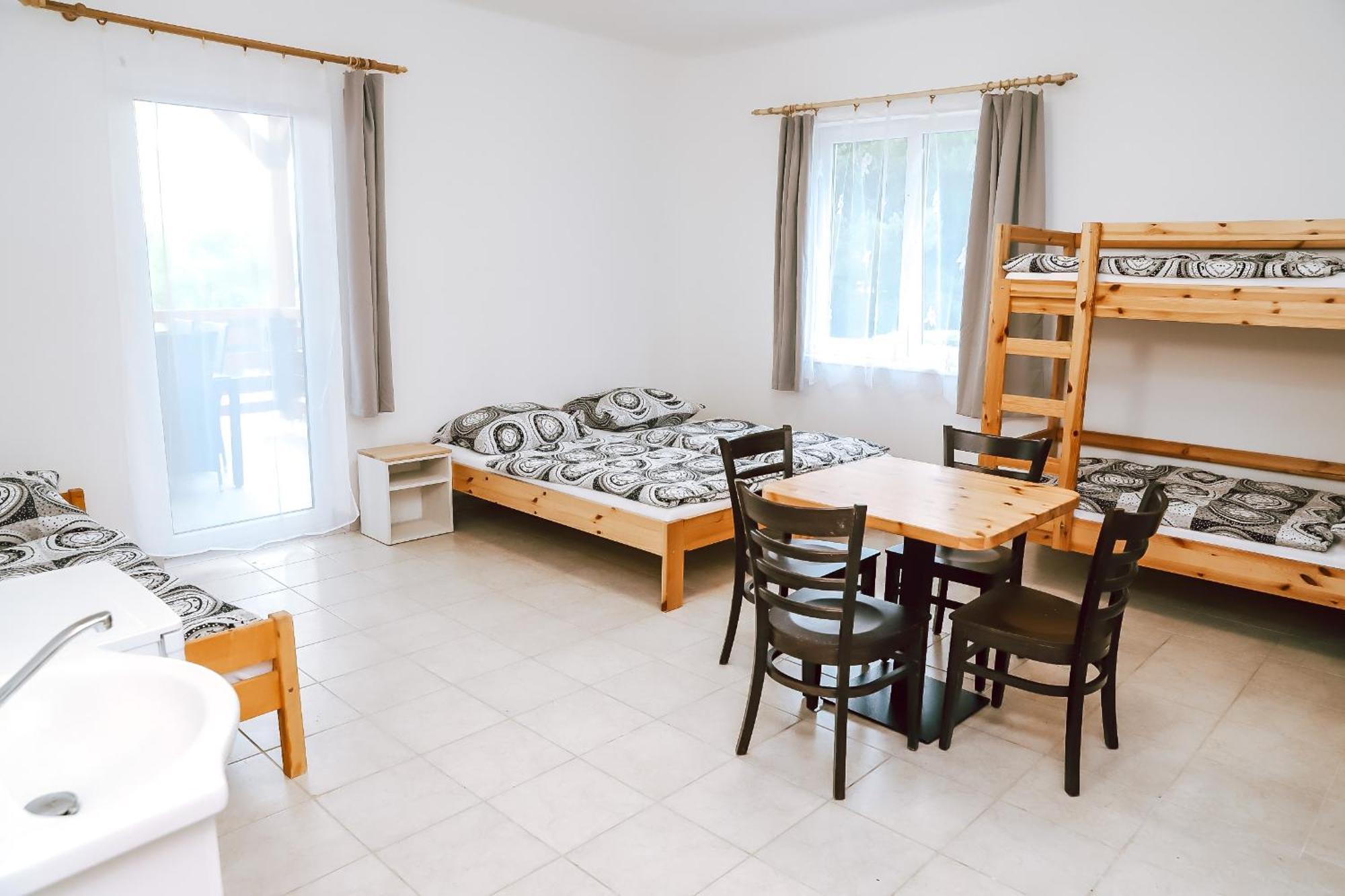 Chaty A Apartmany Hracholusky Kemp Kosatka Pnovany Номер фото